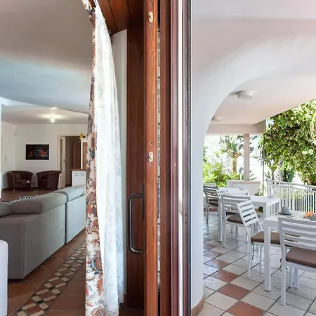 6 Bagni, Piscina, Wifi, Animali, M200 Villa