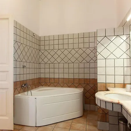 6 Bagni, Piscina, Wifi, Animali, M200 Villa *