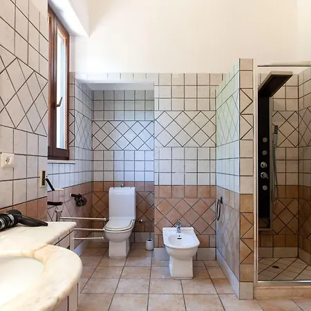 6 Bagni, Piscina, Wifi, Animali, M200 Villa *
