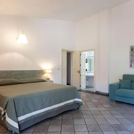 Villa 6 Bagni, Piscina, Wifi, Animali, M200 Neviano