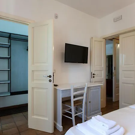6 Bagni, Piscina, Wifi, Animali, M200 *