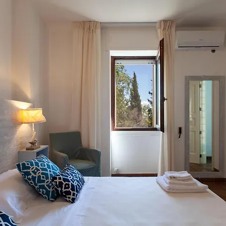 6 Bagni, Piscina, Wifi, Animali, M200